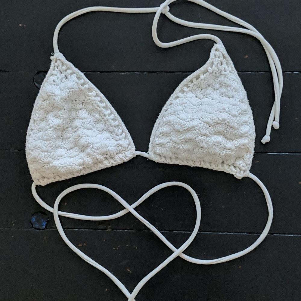 American Eagle white crochet bikini